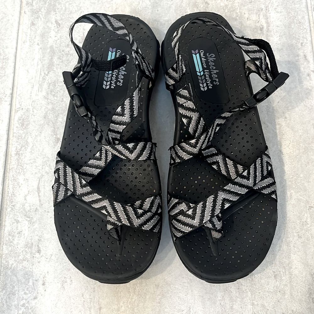 Skechers Reggae sandals